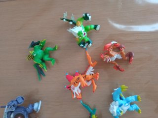 Lote Figuras Invizimals