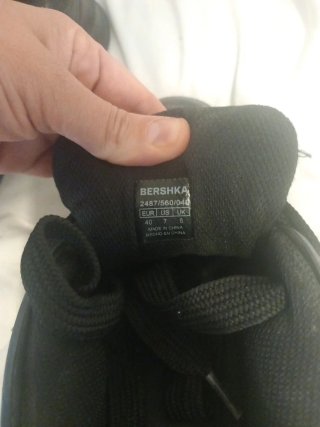 Zapatillas niño Bershka talla 40 negras
