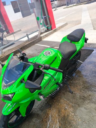 Kawasaki Ninja 250R Verde