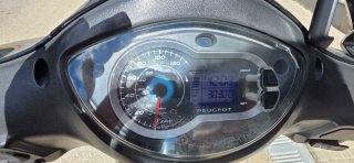 Peugeot Tweet 125 2019 Negra 30.000km