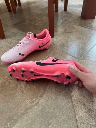 Botas de fútbol Nike T42 poco uso