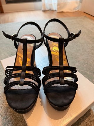 Sandalias cuña negras