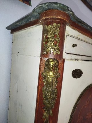 Mueble Antiguo Madera nogal, bronce y mármol verde