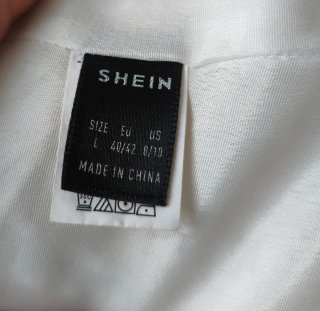 Camisa blanca SheIn plumeti
