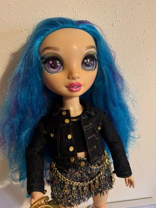 Muñeca Rainbow gigante