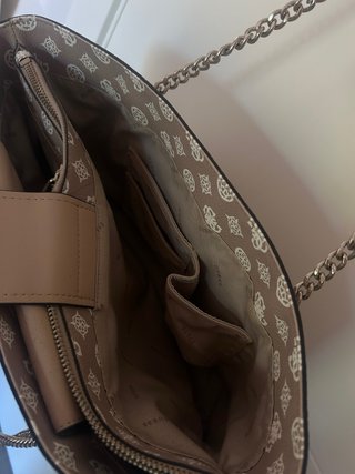 Bolso Guess Beige y Dorado