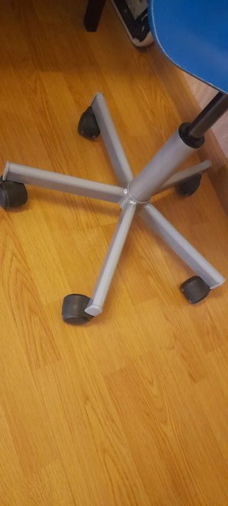 Silla de escritorio azul Ikea