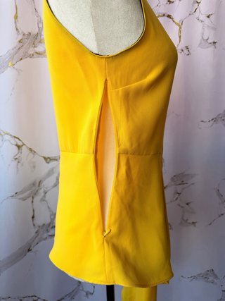 Zara Top Asimétrico Peplum Amarillo Talla S