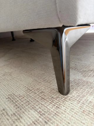 Se vende cama de 150x200 cm con base tapizada