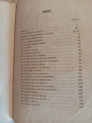 Tratado general de las fiebres esenciales.