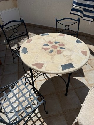 Conjunto mesa y 4 sillas de jardín