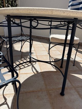 Conjunto mesa y 4 sillas de jardín