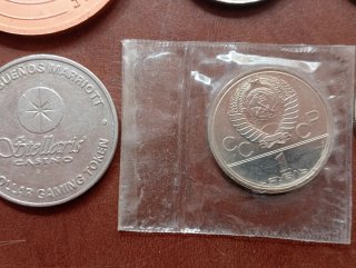 Lote monedas y medallas conmemorativas