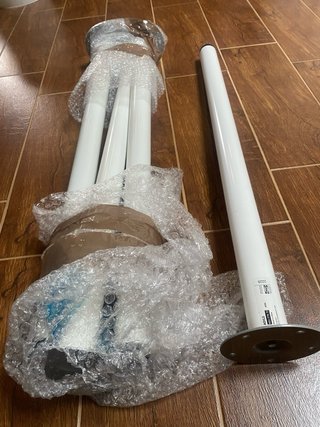 Tablero escritorio blanco IKEA + 4 patas