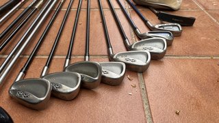 Palos de Golf, bolsas, fundas, pelotas