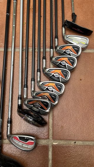 Palos de Golf, bolsas, fundas, pelotas
