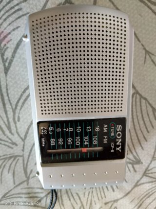 Radio Sony ICF-8 AM/FM Plata