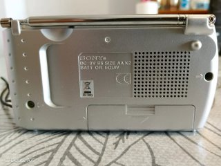 Radio Sony ICF-8 AM/FM Plata