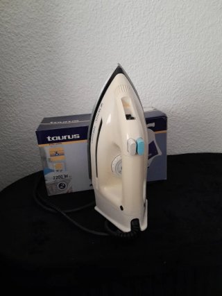 Plancha Taurus TOP Steam