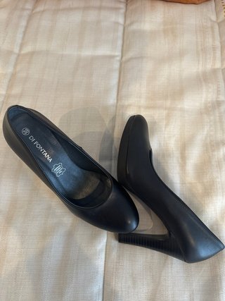 Zapatos de tacón negros