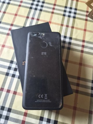 ZTE Blade V9 Negro
