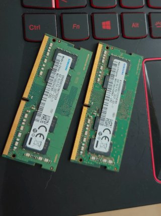 2x Samsung DDR4 8GB 2400MHz RAM