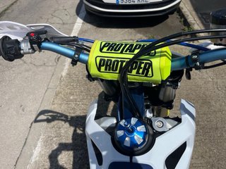 Husqvarna FS450 Supermoto 2019 34.5hrs