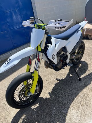 Husqvarna FS450 Supermoto 2019 34.5hrs