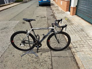 Bicicleta Cannondale SuperSix - 7.865 kg