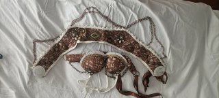 Conjunto Tribal Tailandés Dorado y Marrón
