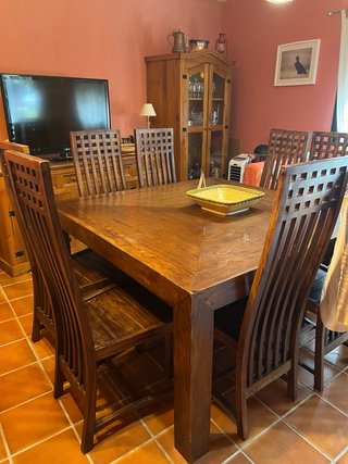 Conjunto Mesa y 8 Sillas Teca