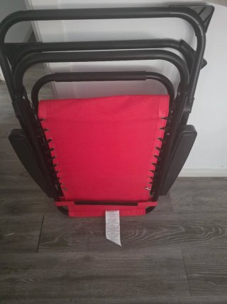 Silla de playa marca Aktive reclinable roja