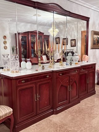 Mueble de roble macizo