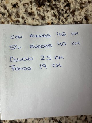 Maleta de cabina dorada y plateada