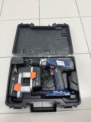 Taladro atornillador Dexter con 2 Baterías 12V
