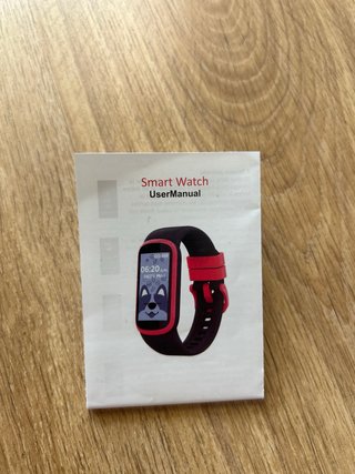 Reloj inteligente rosa y blanco