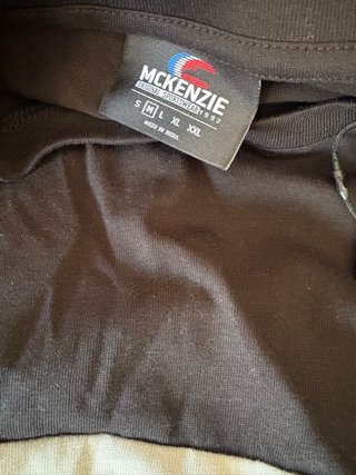 Camiseta McKenzie Negra y Azul Talla M
