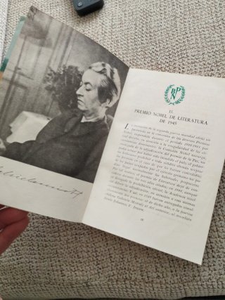 Gabriela Mistral. Poesias completas.
