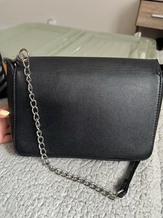Bolso bandolera negro Stradivarius