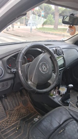 Dacia Sandero 2012