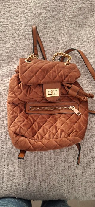 Bolso Mochila Marrón Acolchado