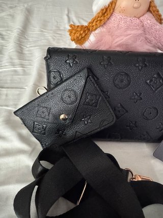 Bolso Negro de Mano o con Asa Larga