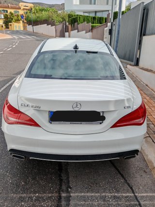 Mercedes-Benz Clase CLA 2015