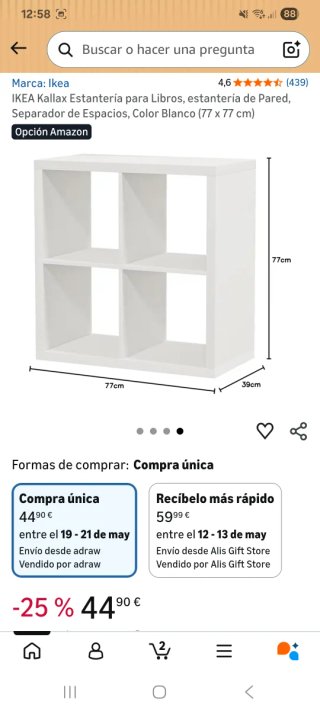 Mesitas de noche y estantería blanca