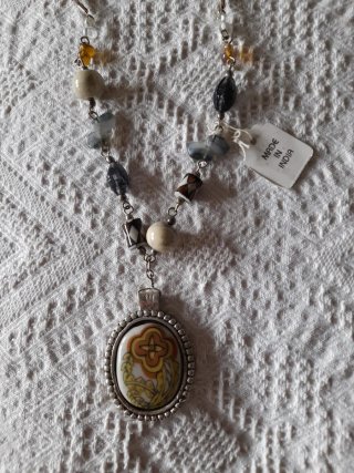 Lote Bisutería Étnica Beige y Marrón
