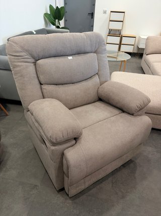 Sofá y sillones reclinables  Últimas unidades