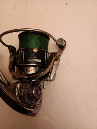 Carrete de pesca Shimano SW C3000