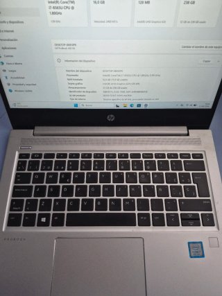 HP Laptop Intel Core i7-8565U 16GB RAM