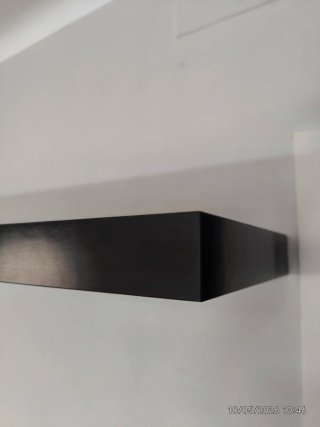 6 estantes Ikea + cortina de algodón