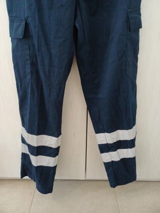 Pantalón de trabajo Valento.  Talla M.